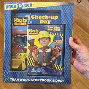 Bob the Builder Teamwork Storybook & DVD Set - Blue and Yellow